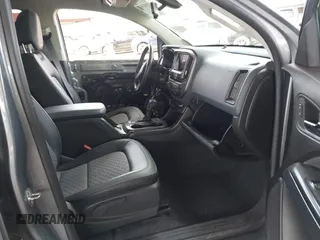 2021 Chevrolet Colorado 4WD Z71 z VIN 1GCGTDEN1M1168618, wystawiony jako IAAI lot #41683565 z przebiegiem 57 697 mil mil oraz . Historia ofert i sprzedaży dostępna na DreamBid. Obrazek 5.