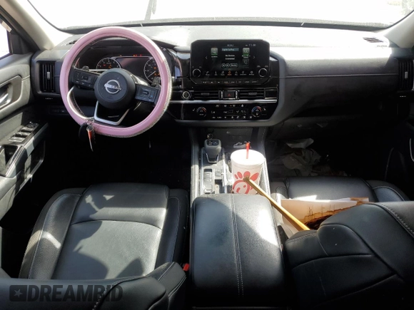2022 Nissan Pathfinder SL z VIN 5N1DR3CA0NC242799, wystawiony jako Copart lot #50532655 z przebiegiem 116 338 mil mil oraz Szkoda całkowita • Salvage title. Historia ofert i sprzedaży dostępna na DreamBid. Obrazek 8.