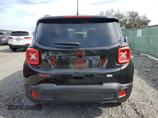 2022 Jeep Renegade Altitude z VIN ZACNJDE18NPN43624, wystawiony jako Copart lot #42755045 z przebiegiem Nie podano mil oraz Nie do naprawy • Non repairable. Historia ofert i sprzedaży dostępna na DreamBid. Obrazek 6.
