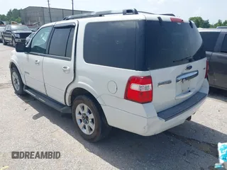 2008 Ford Expedition SSV with VIN 1FMFU15558LA64100, listed as a IAAI auction lot 42605475 with 275,512 mi miles and . Bid and sale history available at DreamBid. Image 3.