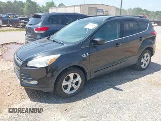 2014 Ford Escape SE z VIN 1FMCU9GX4EUC33710, wystawiony jako IAAI lot #42549888 z przebiegiem 117 057 mil mil oraz . Historia ofert i sprzedaży dostępna na DreamBid. Obrazek 2.