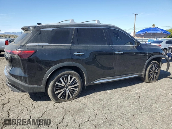 2023 Infiniti QX60 Sensory z VIN 5N1DL1GS4PC372225, wystawiony jako Copart lot #49981375 z przebiegiem 3 892 mil mil oraz Czysty tytuł • Clean title. Historia ofert i sprzedaży dostępna na DreamBid. Obrazek 3.