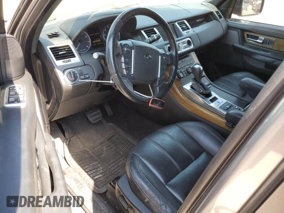 2013 Land Rover Range Rover Sport HSE Lux z VIN SALSK2D4XDA782876, wystawiony jako Copart lot #58363144 z przebiegiem 180 802 mil mil oraz Szkoda całkowita • Salvage title. Historia ofert i sprzedaży dostępna na DreamBid. Obrazek 8.
