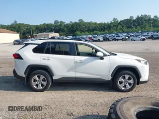 2019 Toyota RAV4 XLE with VIN JTMP1RFV0KD020442, listed as a IAAI auction lot 40108049 with 70,916 mi miles and . Bid and sale history available at DreamBid. Image 13.