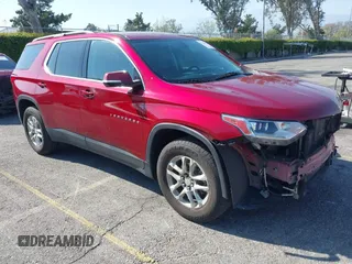 2020 Chevrolet Traverse LT Cloth with VIN 1GNERGKW5LJ300483, listed as a IAAI auction lot 41988927 with 89,250 mi miles. Bid and sale history available at carsss.com. Image 1.