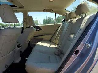 2017 Honda Accord Touring z VIN JHMCR6F77HC022211, wystawiony jako Copart lot #55593205 z przebiegiem 99 193 mil mil oraz Szkoda całkowita • Salvage title. Historia ofert i sprzedaży dostępna na DreamBid. Obrazek 10.