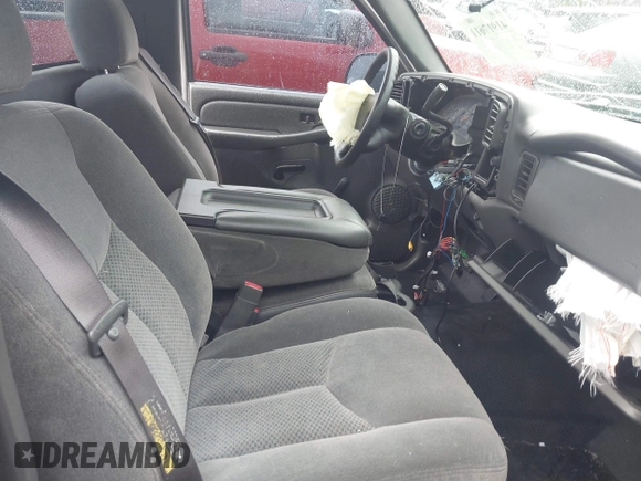 2006 Chevrolet Silverado 1500 Work Truck with VIN 1GCEC14XX6Z131418, listed as a IAAI auction lot 41917611 with 167,690 mi miles. Bid and sale history available at carsss.com. Image 5.