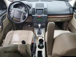 2010 Land Rover LR2 HSE z VIN SALFR2BN0AH198790, wystawiony jako Copart lot #56302875 z przebiegiem 147 187 mil mil oraz Tytuł czysty. Historia ofert i sprzedaży dostępna na DreamBid. Obrazek 8.