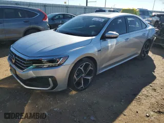 2021 Volkswagen Passat 2.0T R-Line with VIN 1VWMA7A31MC014717, listed as a Copart auction lot 84473574 with 22,971 mi miles and Salvage Title. Bid and sale history available at carsss.com. Image 1.