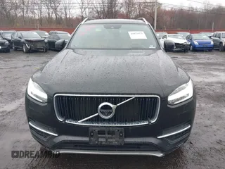 2019 Volvo XC90 Momentum z VIN YV4A22PK3K1470213, wystawiony jako IAAI lot #42025975 z przebiegiem 66 210 mil mil oraz . Historia ofert i sprzedaży dostępna na DreamBid. Obrazek 12.