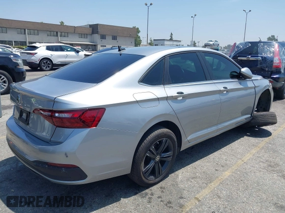 2022 Volkswagen Jetta SE с VIN 3VW7M7BU6NM004308, выставлен на аукционе IAAI как лот 42500472 с пробегом 47 717 миль миль и . История ставок и продаж доступна на DreamBid. Изображение 4.