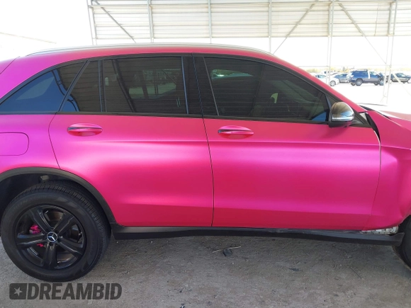 2018 Mercedes-Benz GLC 300 with VIN WDC0G4JB9JV048422, listed as a IAAI auction lot 41772883 with 143,331 mi miles and . Bid and sale history available at DreamBid. Image 13.