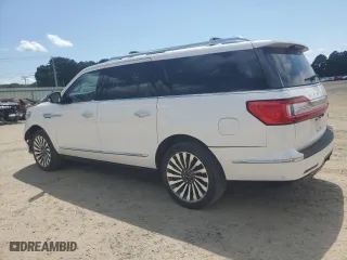 2019 Lincoln Navigator L Reserve with VIN 5LMJJ3LT6KEL07874, listed as a Copart auction lot 63613023 with 82,077 mi miles. Bid and sale history available at carsss.com. Image 2.
