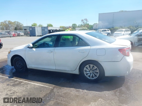 2012 Toyota Camry L with VIN 4T1BF1FK7CU505371, listed as a IAAI auction lot 41905177 with 221,661 mi miles. Bid and sale history available at carsss.com. Image 14.
