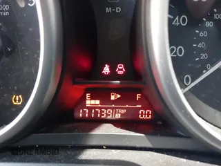 2011 Mazda Mazda3 i Touring with VIN JM1BL1VG5B1414643, listed as a IAAI auction lot 41994177 with 171,739 mi miles. Bid and sale history available at carsss.com. Image 7.