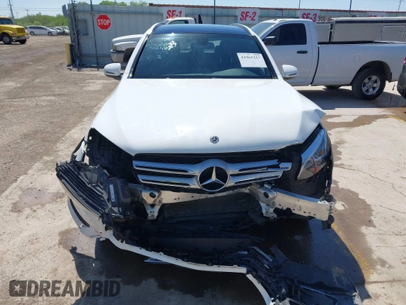 2018 Mercedes-Benz GLC 300 with VIN WDC0G4JB9JV056407, listed as a IAAI auction lot 41965217 with 77,228 mi miles and . Bid and sale history available at DreamBid. Image 13.