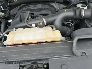 2018 Ford F-150 XL z VIN 1FTEW1EP8JFC58832, wystawiony jako IAAI lot #41663026 z przebiegiem 134 760 mil mil oraz . Historia ofert i sprzedaży dostępna na DreamBid. Obrazek 19.