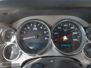2007 Chevrolet Silverado 1500 LT w/1LT with VIN 1GCEC19J07E580345, listed as a IAAI auction lot 40884974 with 277,971 mi miles. Bid and sale history available at carsss.com. Image 7.