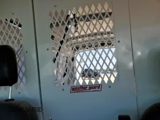 2023 Ford Transit Cargo с VIN 1FTYE1C80PKA80765, выставлен на аукционе Copart как лот 60567345 с пробегом 24 043 миль миль и Чистый • Clean title. История ставок и продаж доступна на DreamBid. Изображение 10.