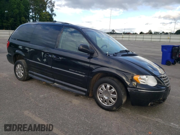 2006 Chrysler Town & Country LWB Limited with VIN 2A4GP64L56R807799, listed as a Copart auction lot 73799324 with 180,483 mi miles and Non Repairable. Bid and sale history available at carsss.com. Image 4.
