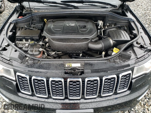 2017 Jeep Grand Cherokee Laredo with VIN 1C4RJFAG2HC754157, listed as a Copart auction lot 55650095 with 60,767 mi miles and Salvage title. Bid and sale history available at DreamBid. Image 12.