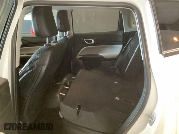 2022 Jeep Compass Latitude with VIN 3C4NJDBB6NT143179, listed as a IAAI auction lot 42748522 with 39,675 mi miles and . Bid and sale history available at DreamBid. Image 24.