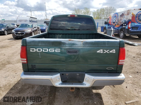 2001 Dodge Dakota z VIN 1B7HG2AX81S320355, wystawiony jako Copart lot #55410715 z przebiegiem 164 931 mil mil oraz Szkoda całkowita • Salvage title. Historia ofert i sprzedaży dostępna na DreamBid. Obrazek 6.