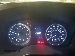 2022 Hyundai Venue SE z VIN KMHRB8A36NU141921, wystawiony jako Copart lot #55641025 z przebiegiem 12 611 mil mil oraz Szkoda całkowita • Salvage title. Historia ofert i sprzedaży dostępna na DreamBid. Obrazek 9.