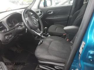 2019 Jeep Renegade Altitude z VIN ZACNJABB3KPK36000, wystawiony jako Copart lot #53492985 z przebiegiem 52 586 mil mil oraz Szkoda całkowita • Salvage title. Historia ofert i sprzedaży dostępna na DreamBid. Obrazek 7.
