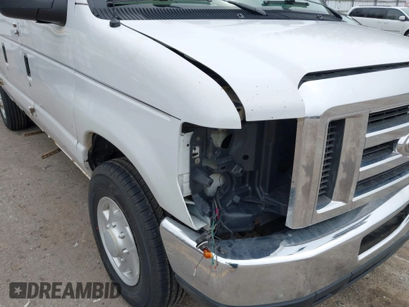 2009 Ford Econoline Passenger XL with VIN 1FBSS31L79DA65158, listed as a IAAI auction lot 41953876 with 181,240 mi miles. Bid and sale history available at carsss.com. Image 18.