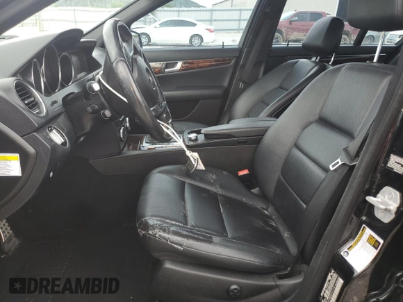 2014 Mercedes-Benz C 250 Sport с VIN WDDGF4HB0ER312144, выставлен на аукционе Copart как лот 56559655 с пробегом 119 702 миль миль и Списание • Salvage title. История ставок и продаж доступна на DreamBid. Изображение 7.