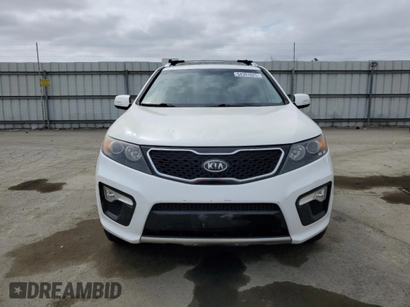 2012 Kia Sorento SX z VIN 5XYKWDA25CG280219, wystawiony jako Copart lot #54397025 z przebiegiem 197 685 mil mil oraz Szkoda całkowita • Salvage title. Historia ofert i sprzedaży dostępna na DreamBid. Obrazek 5.