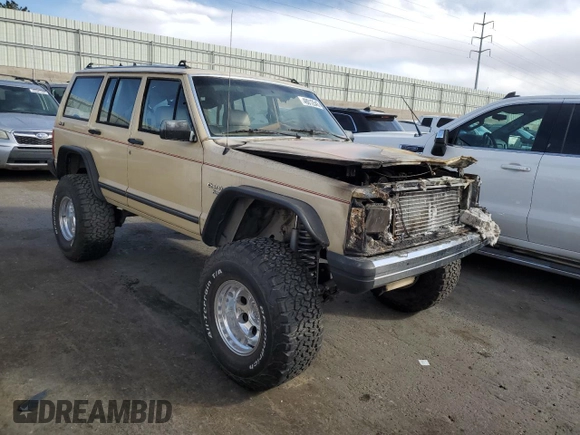 1989 Jeep Cherokee with VIN 1J4FJ38L2KL462983, listed as a Copart auction lot 48012545 with Not provided miles and Salvage title. Bid and sale history available at DreamBid. Image 4.
