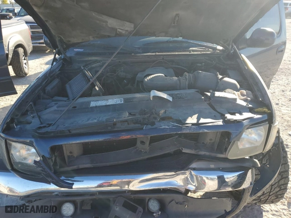 2002 Ford F-150 XL with VIN 2FTRX07W22CA53758, listed as a Copart auction lot 81530594 with 0 mi miles and Salvage Title. Bid and sale history available at carsss.com. Image 11.