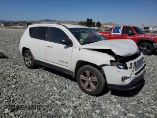 2016 Jeep Compass Sport z VIN 1C4NJCBA9GD568342, wystawiony jako Copart lot #61505995 z przebiegiem 133 368 mil mil oraz Szkoda całkowita • Salvage title. Historia ofert i sprzedaży dostępna na DreamBid. Obrazek 4.
