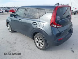 2020 Kia Soul LX with VIN KNDJ23AU2L7118161, listed as a IAAI auction lot 41402849 with 103,215 mi miles. Bid and sale history available at carsss.com. Image 3.