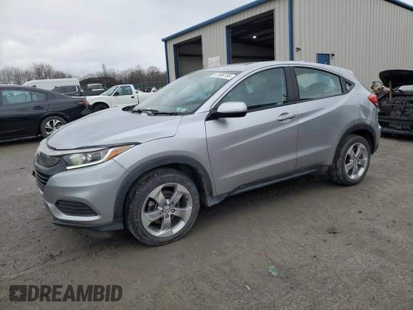2021 Honda HR-V LX with VIN 3CZRU6H34MM747949, listed as a Copart auction lot 47684195 with 37,110 mi miles and Salvage Title. Bid and sale history available at carsss.com. Image 1.
