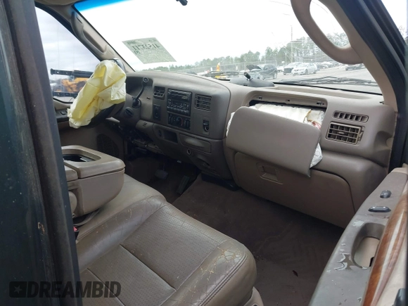 2003 Ford F-250 XL с VIN 1FTNW21L63EA72806, выставлен на аукционе IAAI как лот 41523711 с пробегом 235 972 миль миль и . История ставок и продаж доступна на DreamBid. Изображение 5.