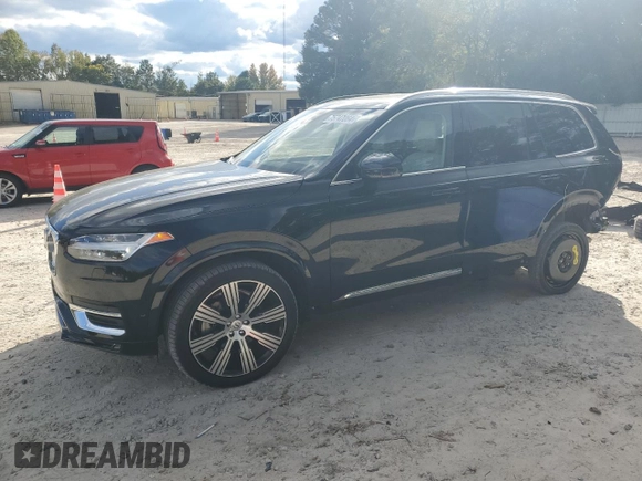 2023 Volvo XC90 Ultimate with VIN YV4062PA8P1972892, listed as a Copart auction lot 75747064 with 16,997 mi miles and Salvage Title. Bid and sale history available at carsss.com. Image 1.