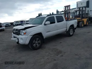 2010 Toyota Tacoma PreRunner z VIN 3TMJU4GN8AM103120, wystawiony jako IAAI lot #42226797 z przebiegiem 237 153 mil mil oraz . Historia ofert i sprzedaży dostępna na DreamBid. Obrazek 18.