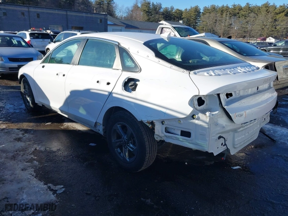2022 Kia K5 LXS with VIN 5XXG14J26NG145942, listed as a IAAI auction lot 41684687 with 55,948 mi miles. Bid and sale history available at carsss.com. Image 3.