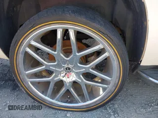 2009 Cadillac Escalade z VIN 1GYFK53219R121847, wystawiony jako IAAI lot #41818934 z przebiegiem 132 293 mil mil oraz . Historia ofert i sprzedaży dostępna na DreamBid. Obrazek 18.