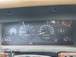 1997 Jeep Grand Cherokee Limited with VIN 1J4GZ78Y8VC718435, listed as a IAAI auction lot 41405361 with 210,599 mi miles. Bid and sale history available at carsss.com. Image 7.