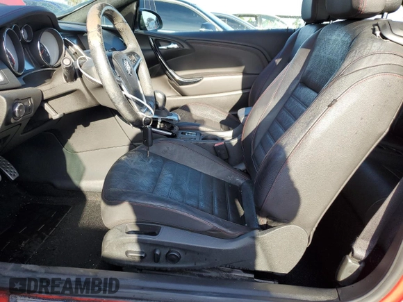 2017 Buick Cascada Sport Touring z VIN W04WJ3N52HG073980, wystawiony jako Copart lot #61477035 z przebiegiem Nie podano mil oraz Nie do naprawy • Non repairable. Historia ofert i sprzedaży dostępna na DreamBid. Obrazek 7.