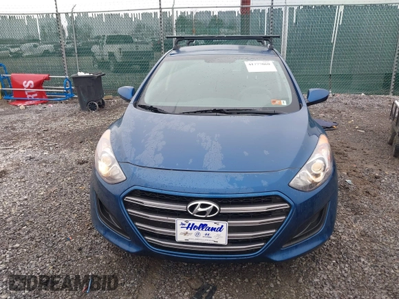 2016 Hyundai Elantra GT with VIN KMHD35LH4GU303420, listed as a IAAI auction lot 41777060 with 109,107 mi miles. Bid and sale history available at carsss.com. Image 13.