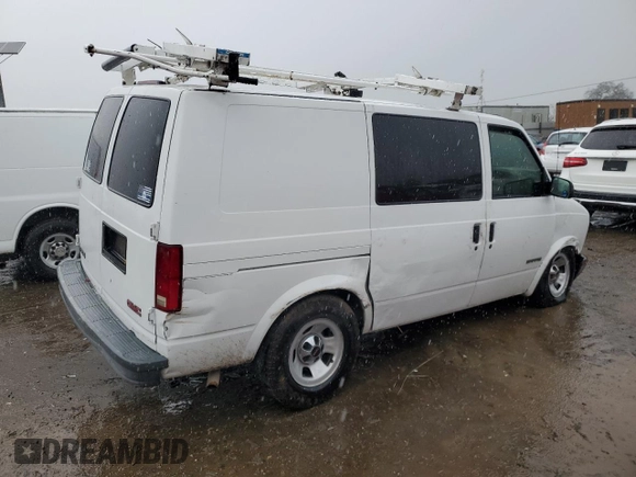 2001 GMC Safari Cargo with VIN 1GTDM19W91B504197, listed as a Copart auction lot 43786285 with 150,593 mi miles and Salvage Title. Bid and sale history available at carsss.com. Image 3.