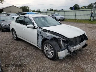 2015 Infiniti Q40 with VIN JN1CV6AR6FM522389, listed as a Copart auction lot 70582074 with 113,473 mi miles and Salvage Title. Bid and sale history available at carsss.com. Image 4.