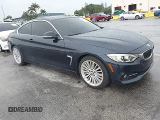 2015 BMW 4 Series 428i z VIN WBA3N3C56FK232264, wystawiony jako IAAI lot #42411099 z przebiegiem 102 686 mil mil oraz . Historia ofert i sprzedaży dostępna na DreamBid. Obrazek 1.