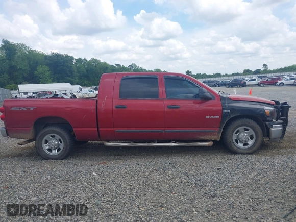 2008 Dodge 1500 SLT z VIN 3D7KR19D38G126652, wystawiony jako IAAI lot #42156444 z przebiegiem 212 884 mil mil oraz . Historia ofert i sprzedaży dostępna na DreamBid. Obrazek 13.