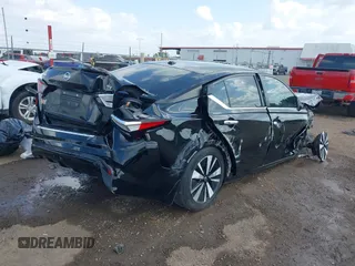 2022 Nissan Altima SV with VIN 1N4BL4DV9NN361630, listed as a IAAI auction lot 41866319 with 18,045 mi miles and . Bid and sale history available at carsss.com. Image 4.